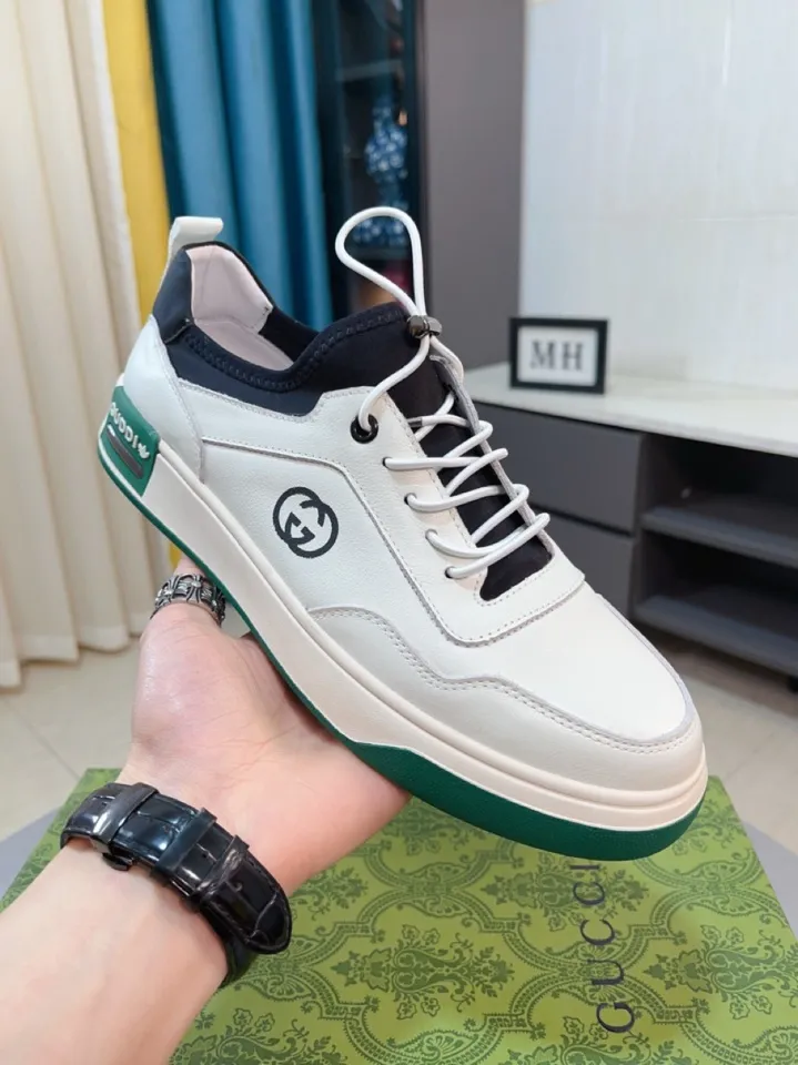 Men's shoes 💰440🌹🌹GUCCI [Gucci] New high-end brand of men's shoes, the latest fashionable casual men's shoes, trendy and versatile style, relaxed and sporty style, uppers imported from Italy, first-layer cowhide, genuine leather lining and ultra-fine workmanship. Original personalized fashionable rubber wear-resistant outsole, light and comfortable on the foot, size 38-44